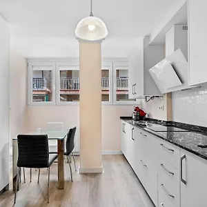 Apartamento Piso En Calle Arabial 117 Junto A El Corte Ingles, Granada